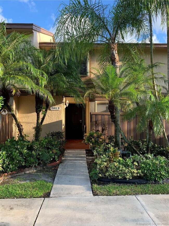 3961 Cocoplum Cir Rentals in Coconut Creek, FL
