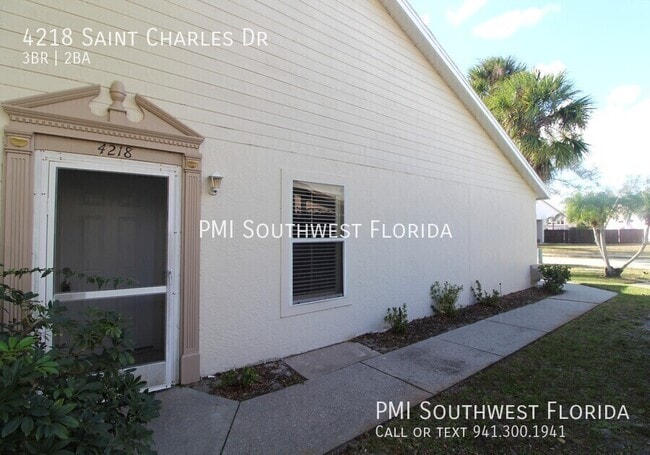 4218 St Charles Dr in Sarasota, FL - Building Photo - Building Photo