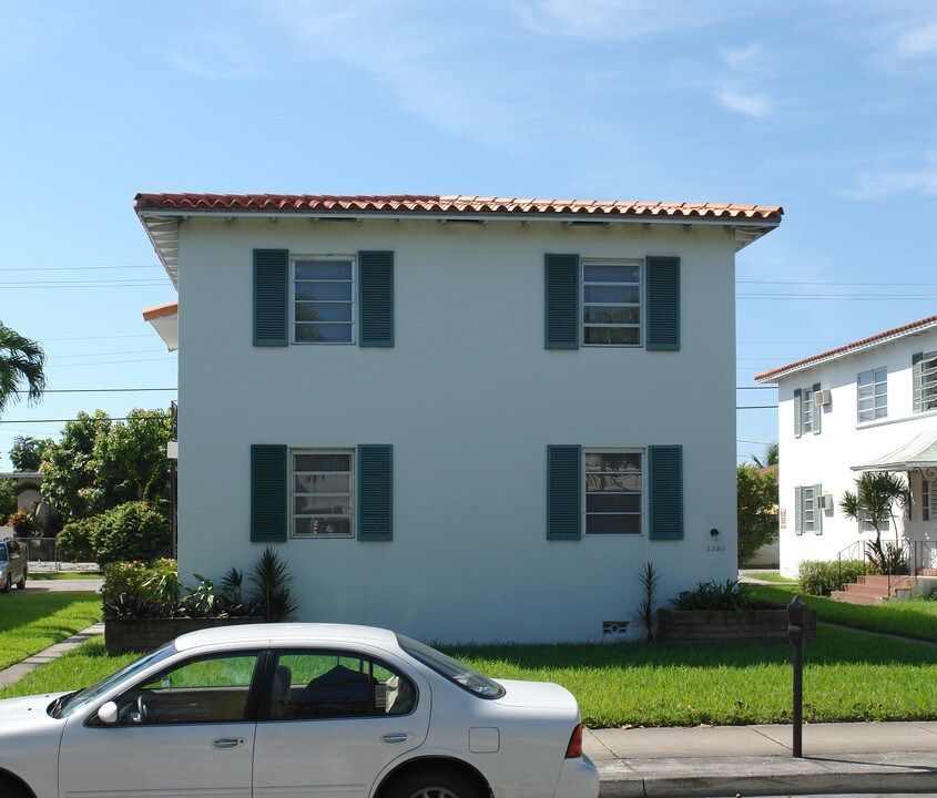 2380 Coral Way in Coral Gables, FL - Building Photo