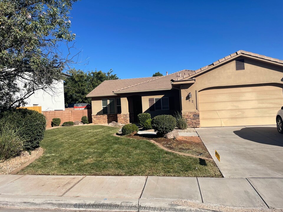 682 N 1620 W Cir in Saint George, UT - Building Photo