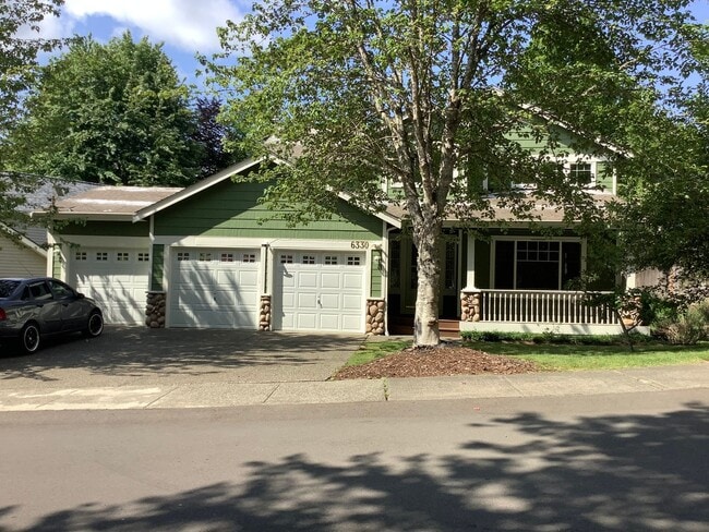 property at 6330 Grandridge Dr SE