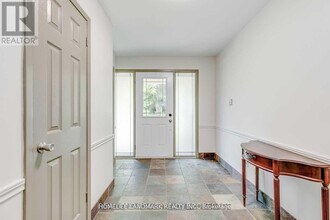 2149 Constance Dr in Oakville, ON - Building Photo - Building Photo