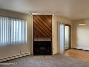 3560 W Dimond Blvd in Anchorage, AK - Building Photo - Building Photo