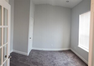3909 Belle Maison Ct in Arlington, TX - Building Photo - Building Photo