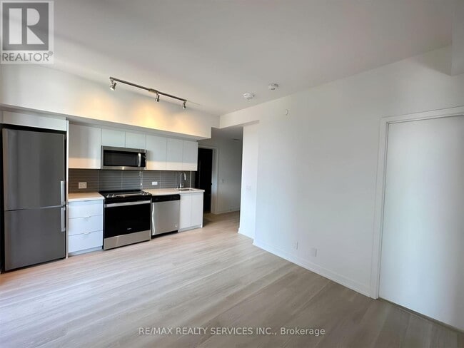 30 Tretti Wy in Toronto, ON - Building Photo - Building Photo