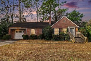 1944 Ridgewood Dr NE in Atlanta, GA - Building Photo