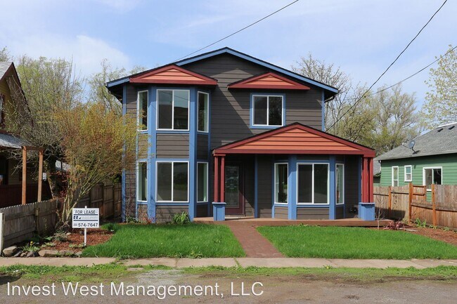 115 S 3rd Ave in Ridgefield, WA - Building Photo - Building Photo