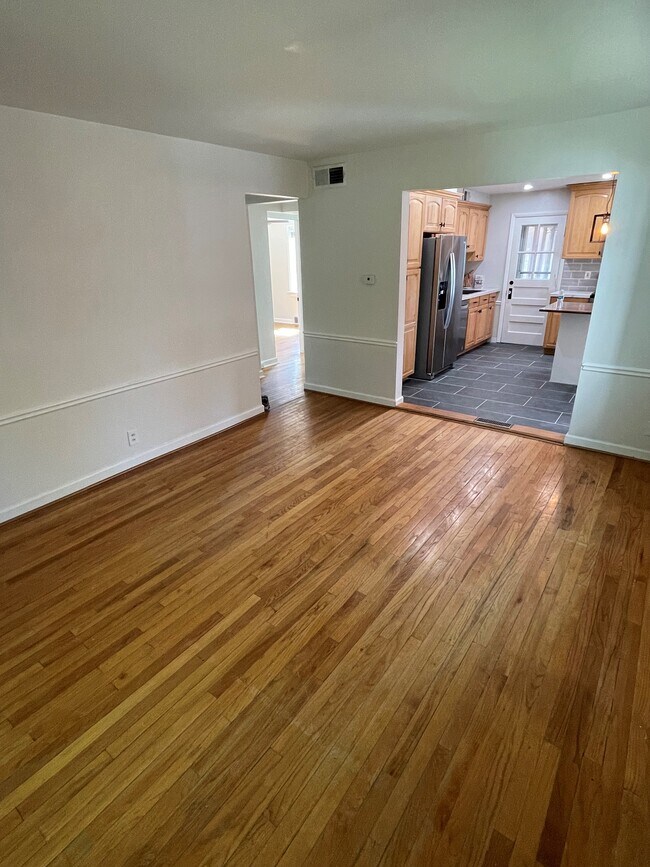 1062 E Linden Ave Rentals in Richmond Heights, MO