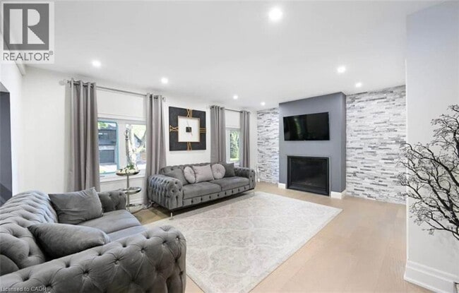 471 Annalee Dr in Hamilton, ON - Building Photo - Building Photo