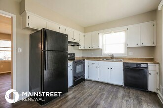 11923 Manchester Ave in Grandview, MO - Building Photo - Building Photo