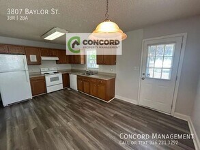 3807 Baylor St in Greensboro, NC - Building Photo - Building Photo