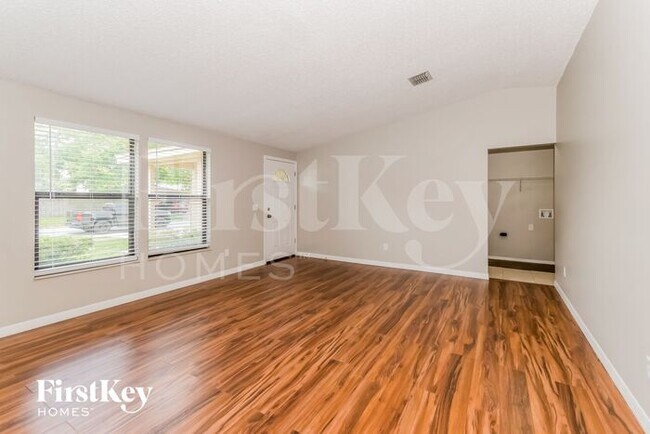 11073 Steeding Horse Dr in Jacksonville, FL - Building Photo - Building Photo