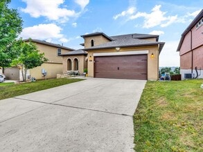 1618 Dove Terrace in San Antonio, TX - Building Photo - Building Photo