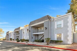 3823 S Maryland Pkwy in Las Vegas, NV - Building Photo