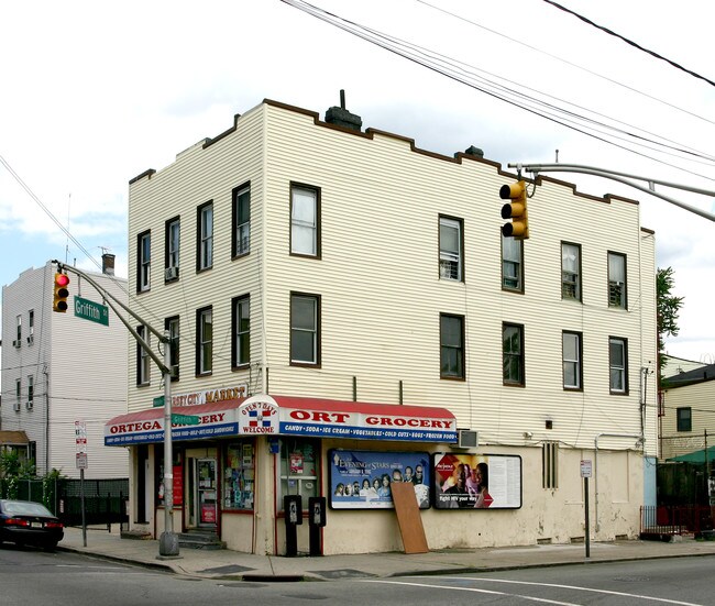 176 Webster Ave