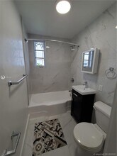 831 16th St-Unit -831-19 in Miami Beach, FL - Building Photo - Building Photo