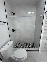 1011 NW 145th St in Miami, FL - Building Photo - Building Photo