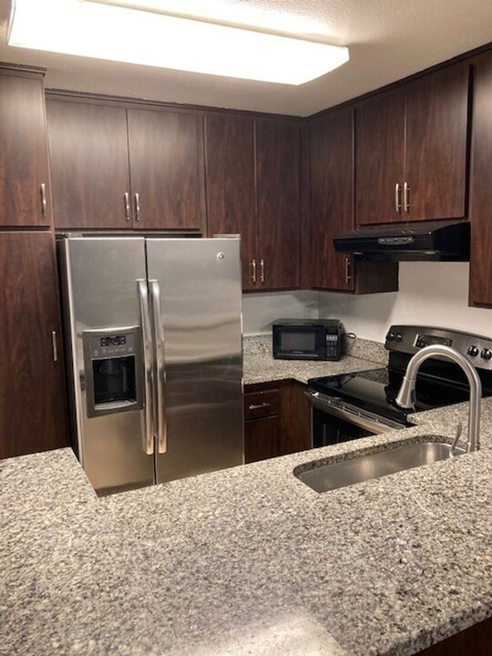 7780 Margerum Ave in San Diego, CA - Building Photo