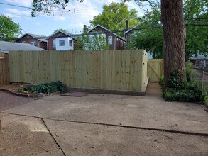 4938 Tholozan Ave, Unit A - 2nd Floor in St. Louis, MO - Building Photo - Building Photo