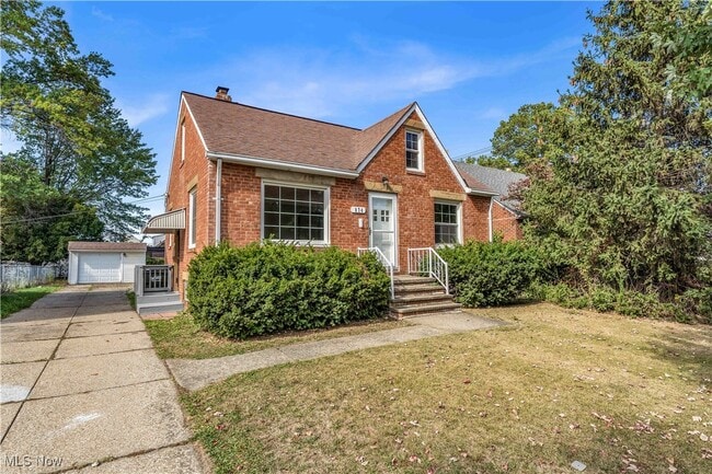874 E 232nd St in Euclid, OH - Building Photo - Building Photo