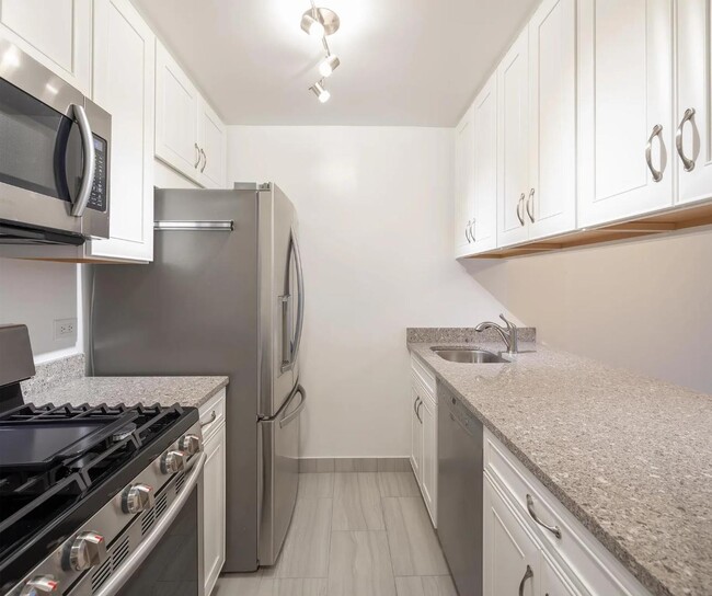 property at 200 Rector Pl