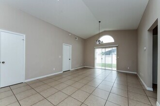 3100 Orchard Pl in Kissimmee, FL - Building Photo - Building Photo