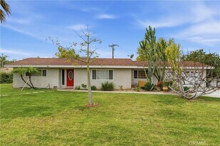 3920 El Camino Dr in San Bernardino, CA - Building Photo