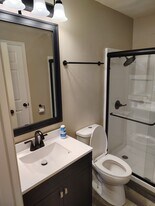 1353 N 2nd St, Unit 4 in Chillicothe, IL - Building Photo