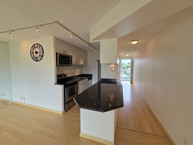 1011 Prospect St in Honolulu, HI - Building Photo - Building Photo
