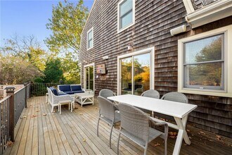 138 Carroll Ave in Newport, RI - Building Photo - Building Photo