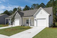 Cottages at Fox Run in Brunswick, GA - Building Photo - Interior Photo