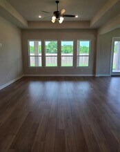 1516 Lake Mija Cir in Seabrook, TX - Building Photo - Building Photo