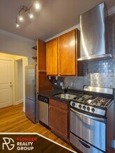 736 W Addison St, Unit 746-2E in Chicago, IL - Building Photo - Building Photo