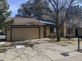 1730 N Fairway Dr in Flagstaff, AZ - Building Photo