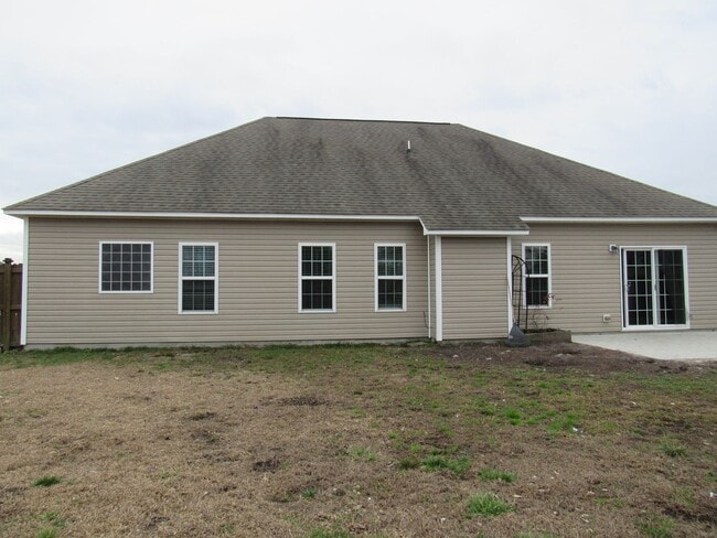 353 Merin Height Rd in Jacksonville, NC - Building Photo - Building Photo