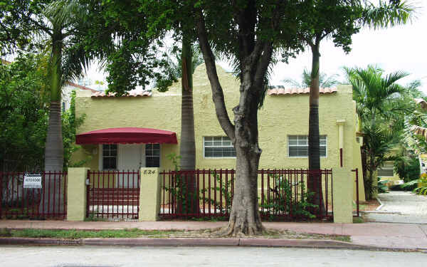 824 Jefferson Ave in Miami Beach, FL - Foto de edificio - Building Photo