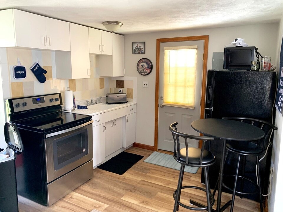 572 Main St in Watertown, MA - Building Photo