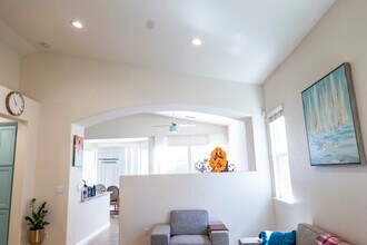 1964 Horseshoe Glen Cir in Folsom, CA - Building Photo - Building Photo