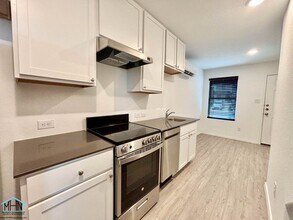 7125 Elm Cv in San Antonio, TX - Building Photo - Building Photo