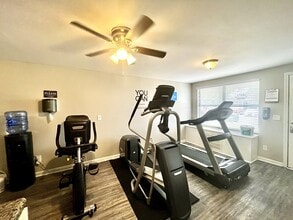 Lynn Haven Cove Apartments in Lynn Haven, FL - Foto de edificio - Building Photo