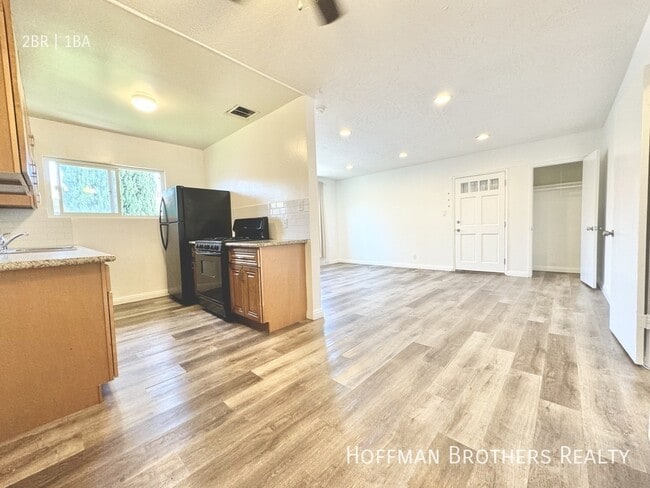 property at 1320 Ridgeley Dr