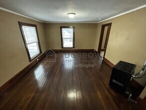 1243 Crosby St NW in Grand Rapids, MI - Building Photo - Building Photo