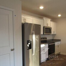 205 W Blackstock Rd in Spartanburg, SC - Building Photo - Building Photo