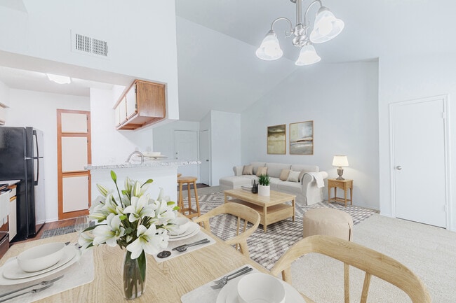 Cambridge Village in Lewisville, TX - Foto de edificio - Building Photo