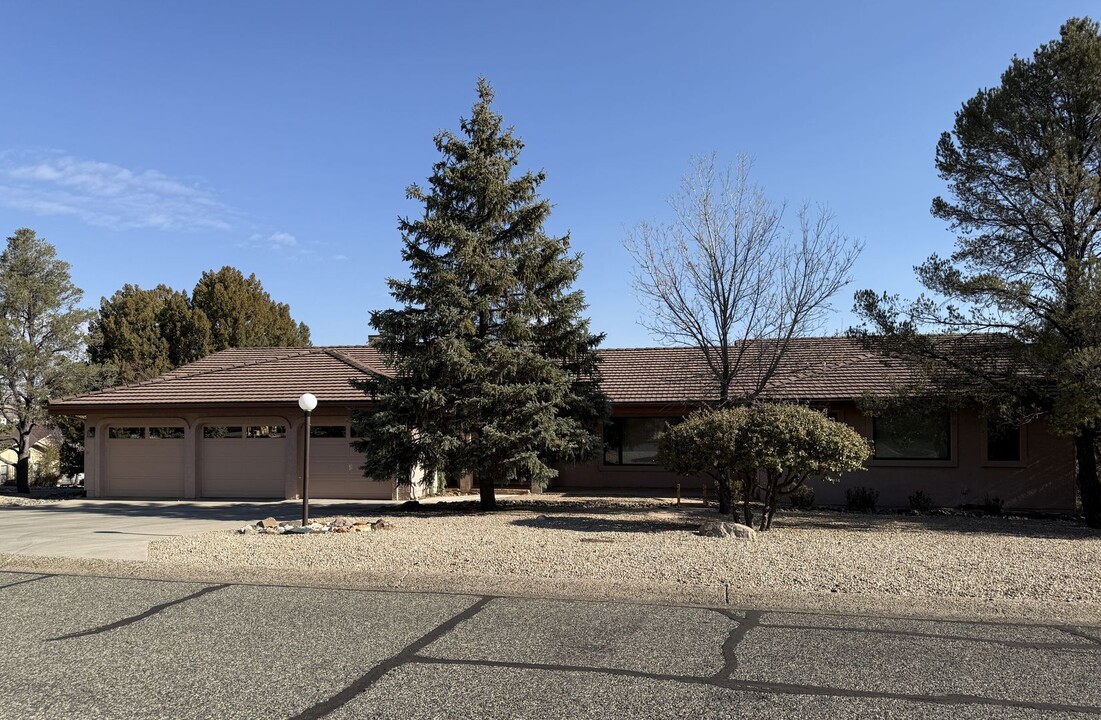 49 Dressage Cir in Prescott, AZ - Building Photo