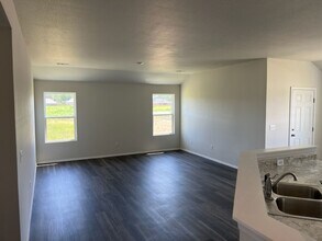 925 Aiden Dr in Siloam Springs, AR - Building Photo - Building Photo