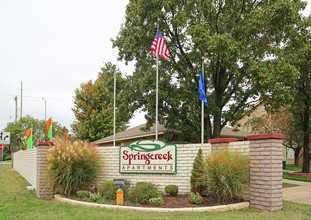 Springcreek Apartments and Townhomes in Derby, KS - Building Photo - Building Photo