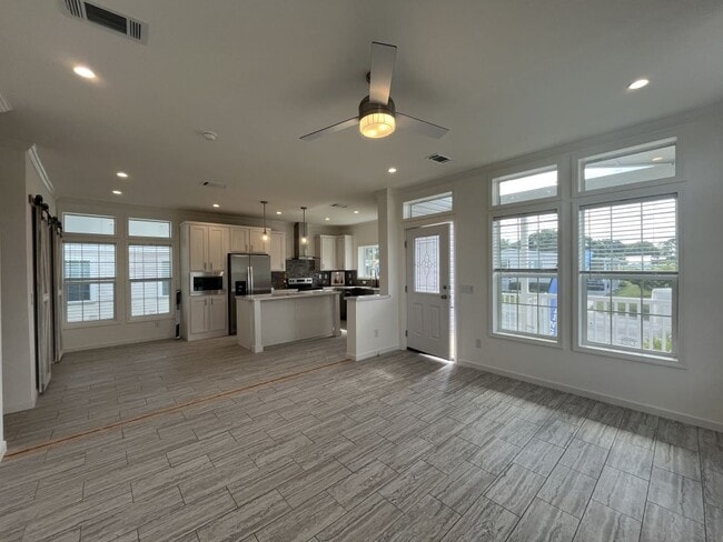 557 Bimini Cay Cir in Vero Beach, FL - Building Photo - Building Photo