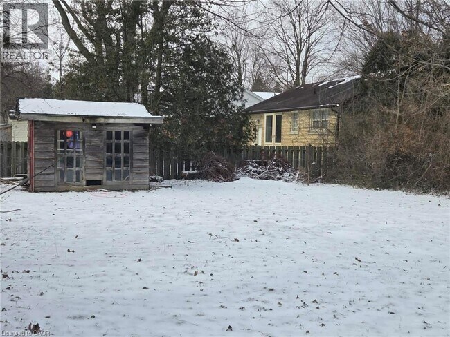 49 Dietz Ave S in Waterloo, ON - Building Photo - Building Photo