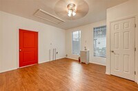 4011 Artdale St photo'